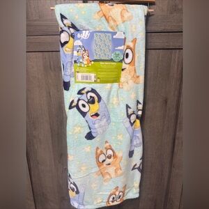 New Bluey & Bingo Flower Bounce Plush 50" x 70" Teal Blue Throw Blanket